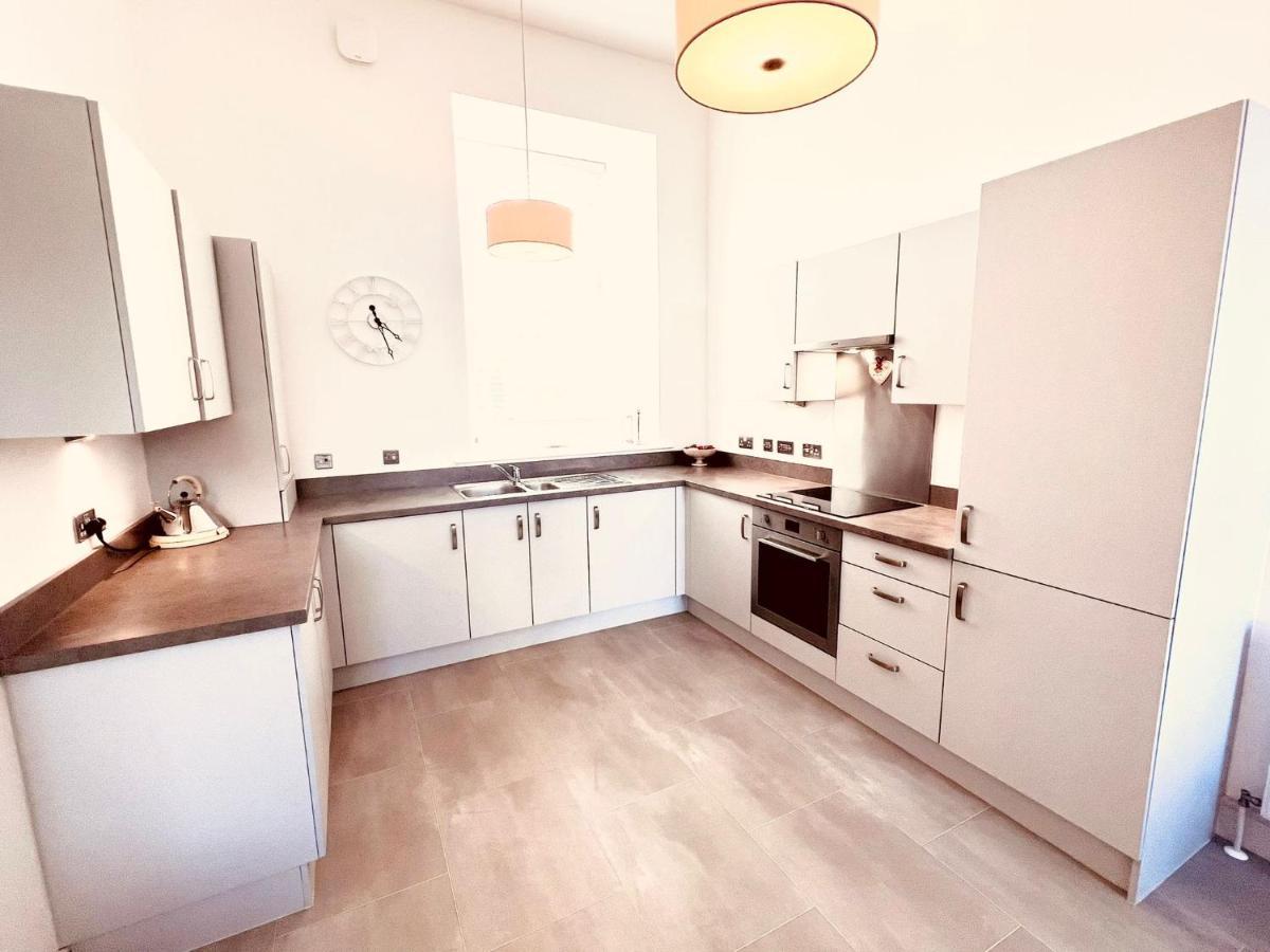 Great Glen Townhouse 인버네스 외부 사진
